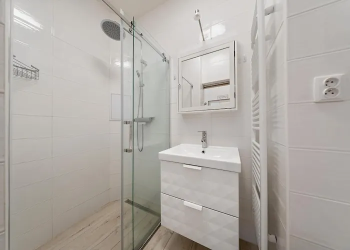 Cozy 2 Bedroom Flat In * Praga