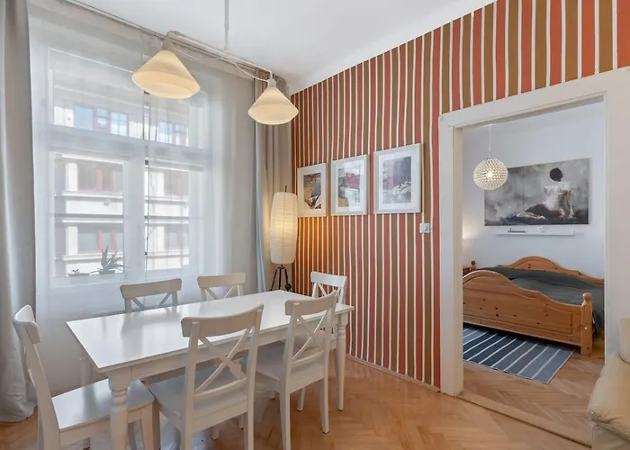 Cozy 2 Bedroom Flat In Prague