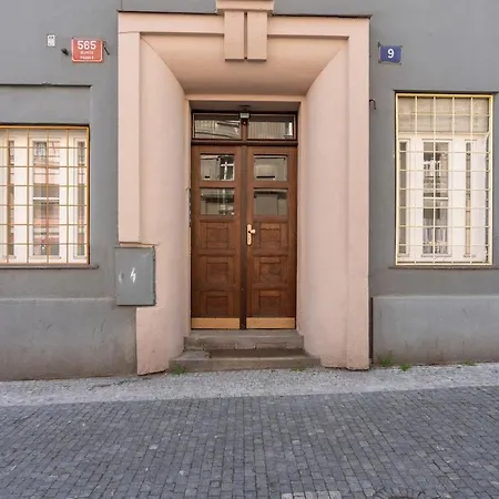 Apartman Cozy 2 Bedroom Flat In *