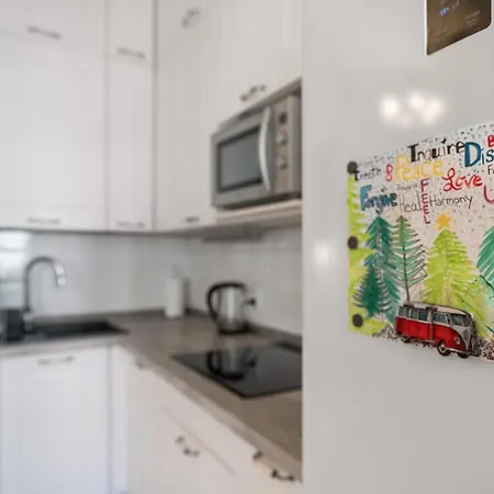 Cozy 2 Bedroom Flat In