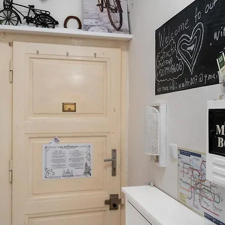 Apartman Cozy 2 Bedroom Flat In Prága